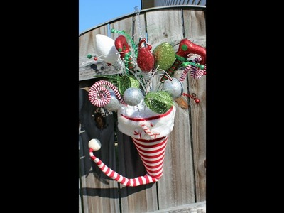 How to make an arrangement with a Santa Hat