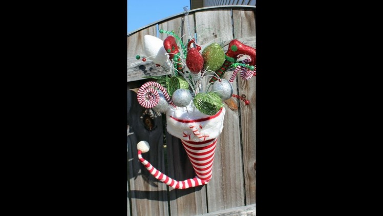 How to make an arrangement with a Santa Hat