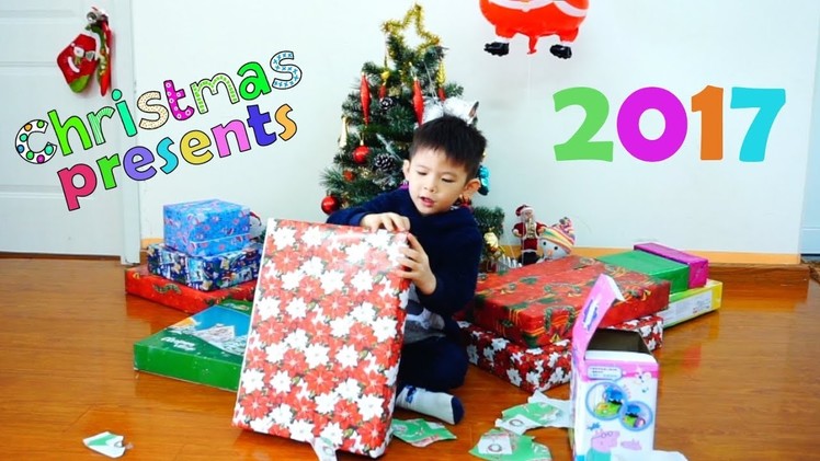 Opening christmas presents with Xavi ABC Kids - Jingle Bells Kids Christmas Songs