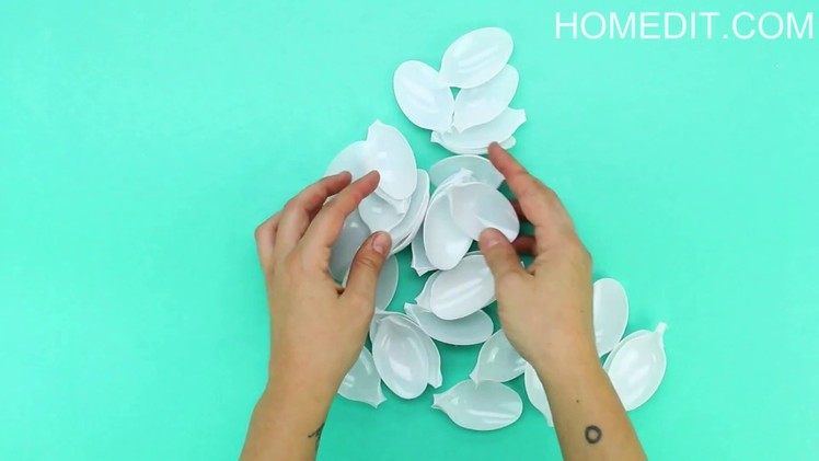 How To Make A Decorative Mirror With Plastic Spoons