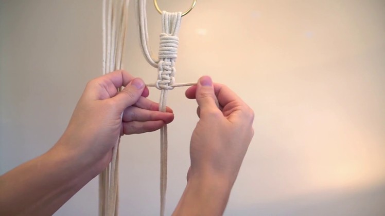 Square Knot - How to Tie a Macrame Square Knot