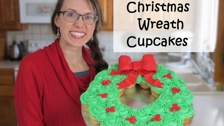 Christmas Wreath Pull-Apart Cupcake Cake | Sweetwater Cakes