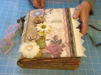 ***SOLD*** Vintage Style Flowers & Lace Junk Journal