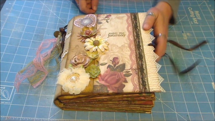 ***SOLD*** Vintage Style Flowers & Lace Junk Journal