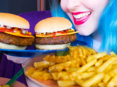 ASMR: Cheeseburgers & Fries MCDONALDS-Style! 10k subs~ Relaxing Eating Sounds [No Talking | Vegan] ????