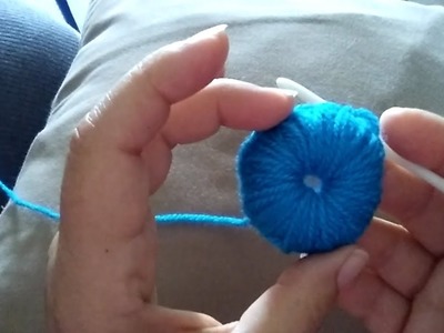 HOW TO CROCHET A BUTTON tutorial