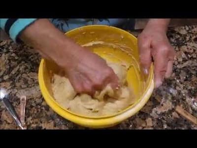 Italian Grandma Makes Cinnamon Cake