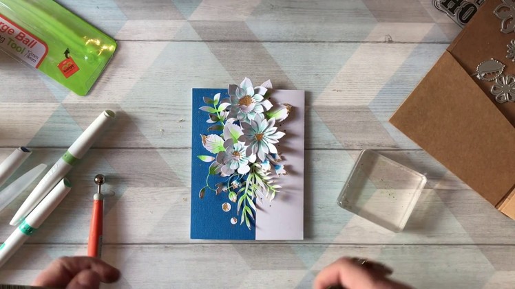 Tonic Craft Kit Tutorial January - Keren Baker - Floral Split Colour Card