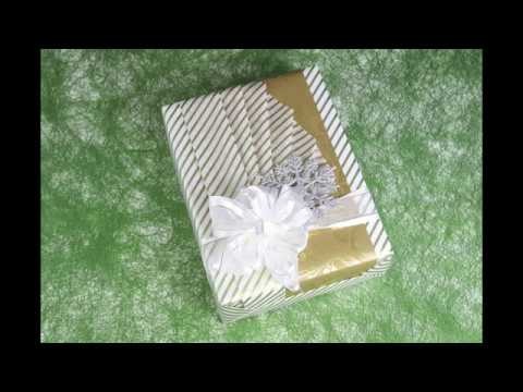 How to Gift Wrap an Elie Saab Fragrance Set Using Japanese Fanned-Out Pleats