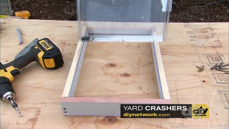 Customizing a Doggy Door - DIY Network