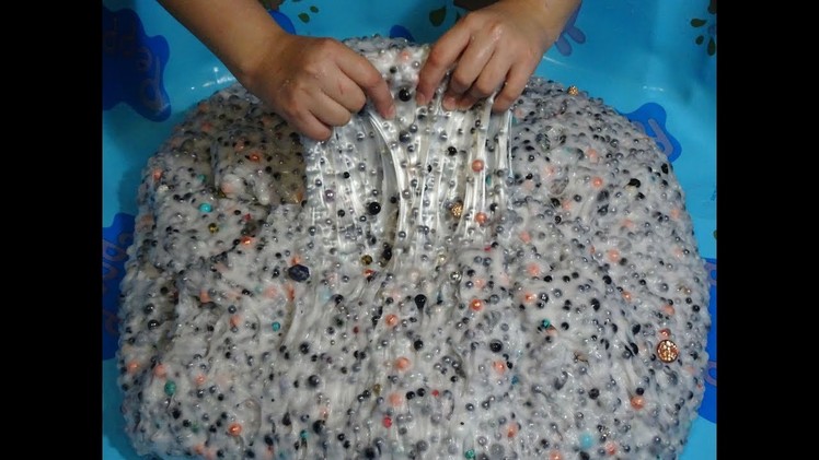 HUGE Bead Slime In A Kiddy Pool! (76Lbs & 10,000+ Beads)