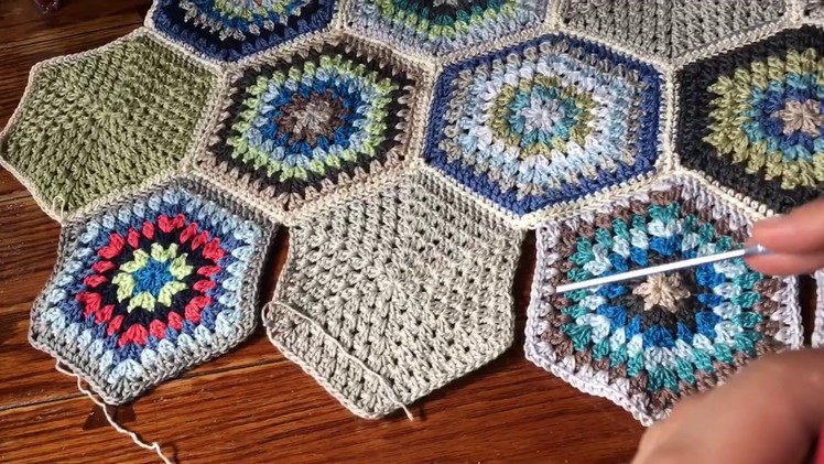 Part 3 of 3: Continuous JAYG using SC and PLT for Hexagons - motif single crochet joining method
