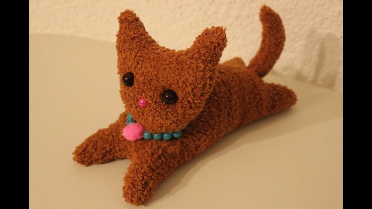 DIY Katze aus Kuschelsocken. DIY cat made of cuddly socks