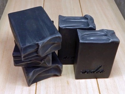 Making Activated Charcoal & Aloe Artisan Soap