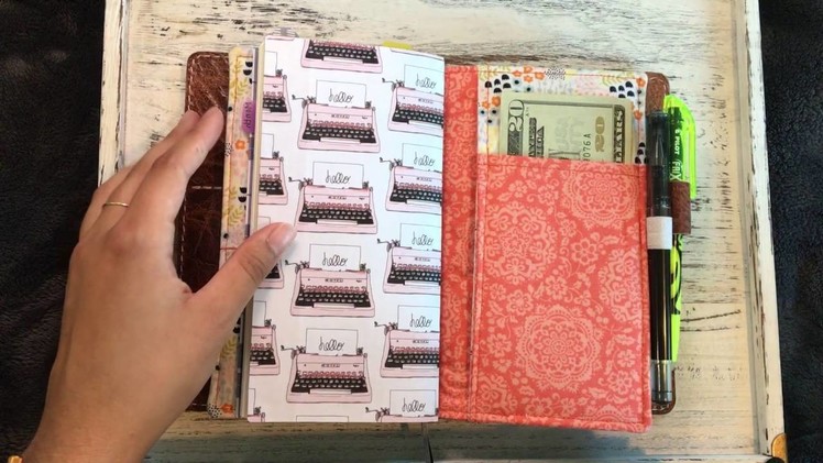 Chic Sparrow Traveler's Notebook Wallet Set-Up