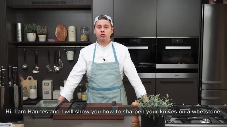 Knife sharpening on the Whetstone (English subtitle)
