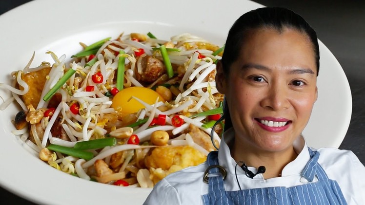 How to Cook The Best Pad Thai With Hong Thaimee