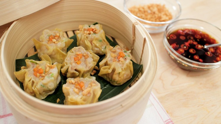 Shumai | Shrimp & Pork Dumplings Recipe | Kanom Jeeb ขนมจีบ - Hot Thai Kitchen!
