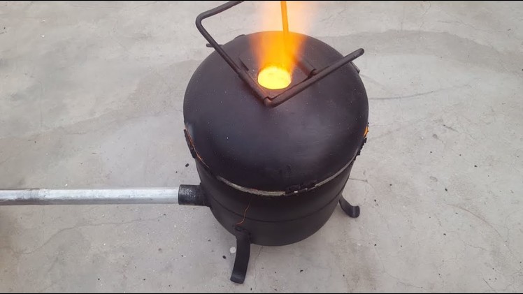 Make a Simple Metal Foundry Using Empty Gas Cylinder.