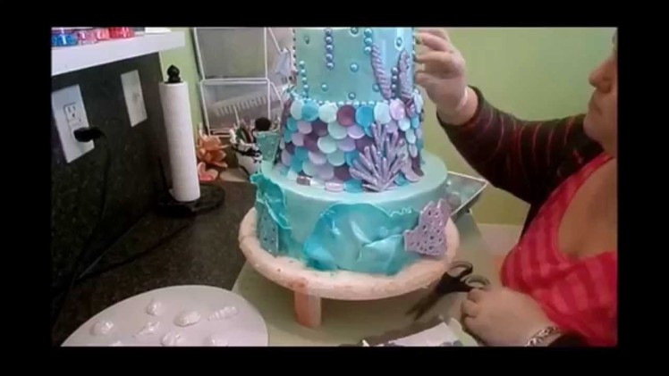 Making A Little Mermaid Cake!