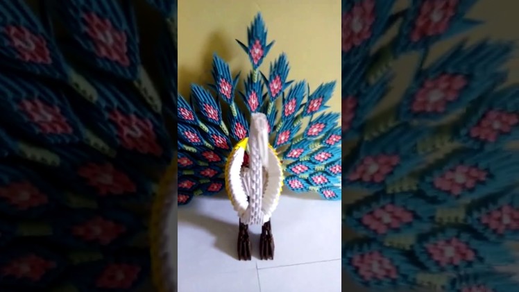 Pavo real origami 3D