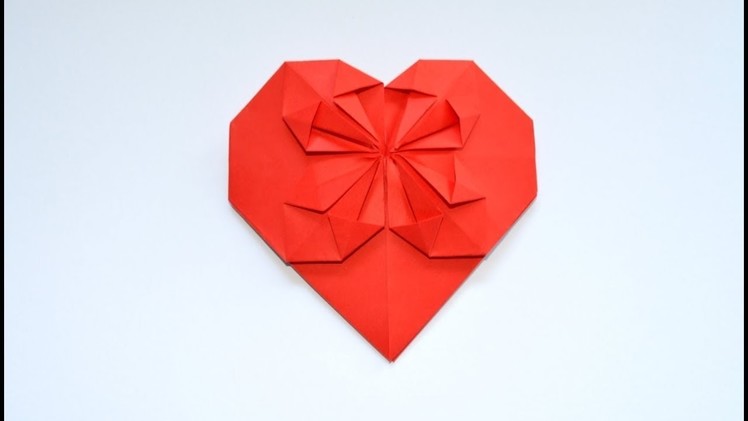 How to make a paper heart for Valentines Day - Easy Tutorials