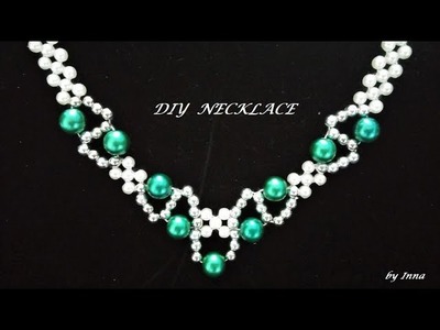 How to make a beaded necklace .  Easy pattern