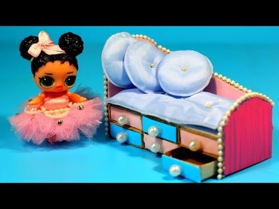 How to make a cardboard bed for dolls LOL - miniature crafts DIY