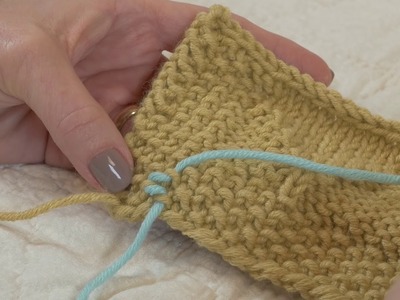 Weaving in Ends in Seed Stitch