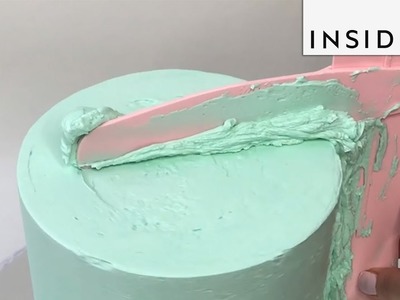 Tool Perfectly Frosts Your Cake