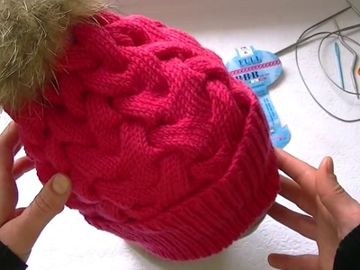 Knit a hat with the pattern - 'Braid of 18 stitches'