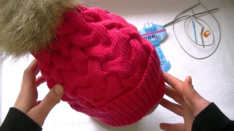 Knit a hat with the pattern - 'Braid of 18 stitches'