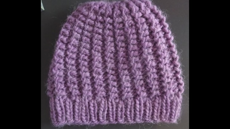 * HOW TO KNIT A PRETTY AND EASY HAT *