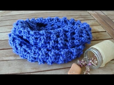 How to crochet a Super Easy infinity Scarf!Begginers Project!