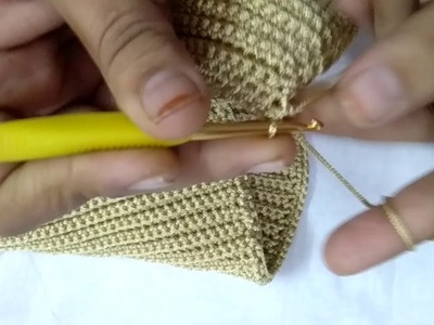 Crochet embossed leaves stitch bag part 1