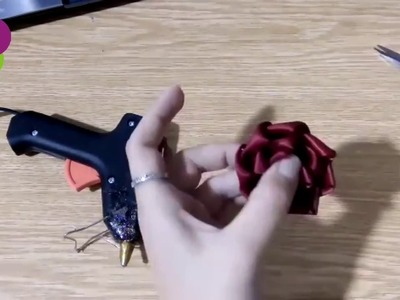 DIY Kanzashi Flower - How to Make Satin Ribbon Flowers + Tutorial !