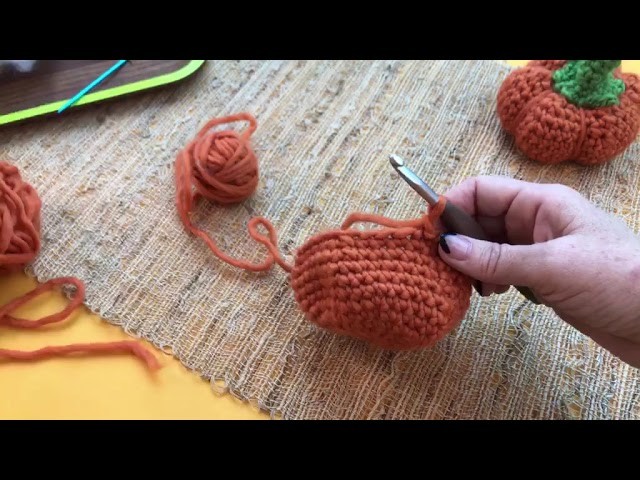 How to Crochet a Pumpkin Plushie (Amigurumi)