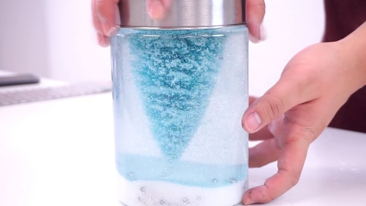 HOW TO MAKE A COOL SNOW GLOBE YOURSELF (DIY HACK UNDER $5)