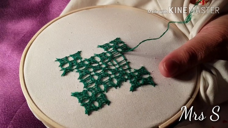 HAND EMBROIDERY : Square Pattern