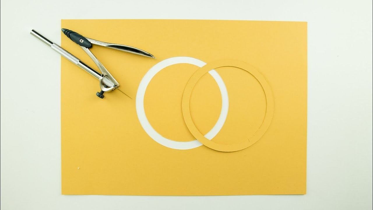 diy-how-to-cut-out-a-perfect-circle-from-a-piece-of-paper