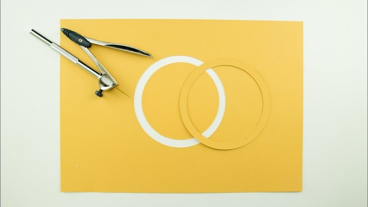 DIY - How to Cut Out a Perfect Circle from a Piece of Paper