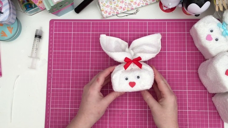 Easter DIY: washcloth bunnies!