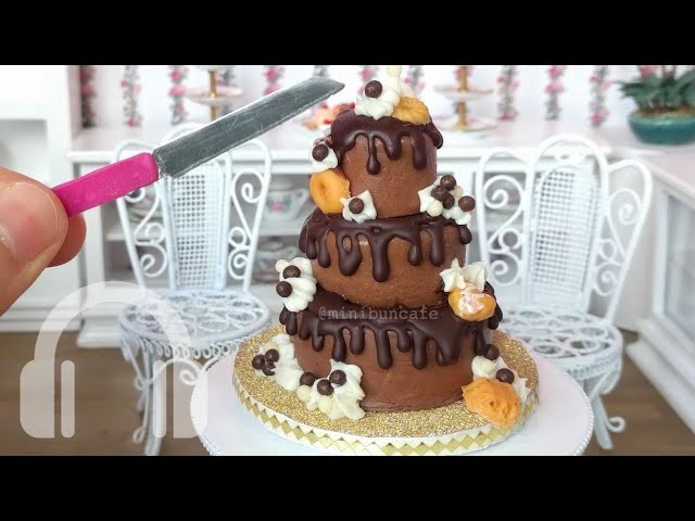 Mini Chocolate drip cake! Mini food, real edible mini cake