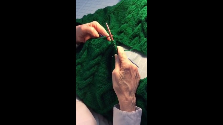 SeamlessStitch how-to video: three cables