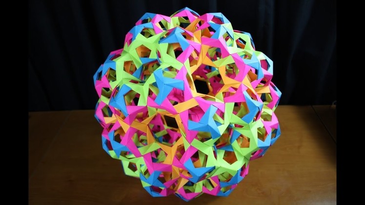 Origami ball made of 1350 Post-it notes!