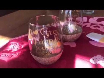 How to make glitter wine glasses with vinyl decal!