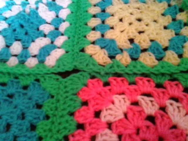 How to put a granny square blanket together