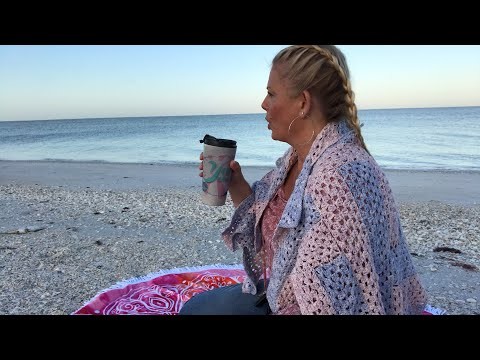Yarn on the Beach 098 live sunrise video podcast vlog with Kristin Omdahl