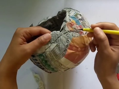 Balloon Craft With Waste Newspaper | Best Out Of Waste | CraftLas