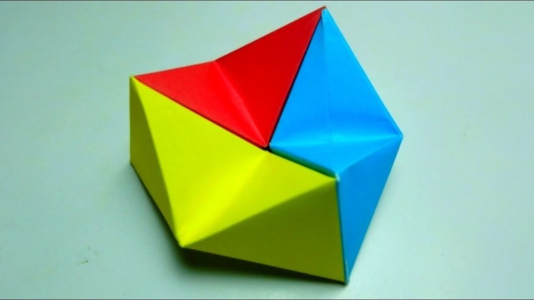 How to fold an Origami Moving Flexagon. Origami